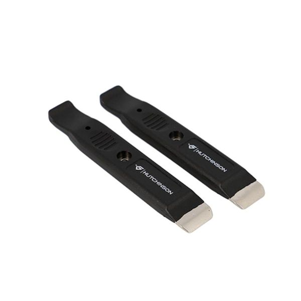 Hutchinson démonte pneu (x2)